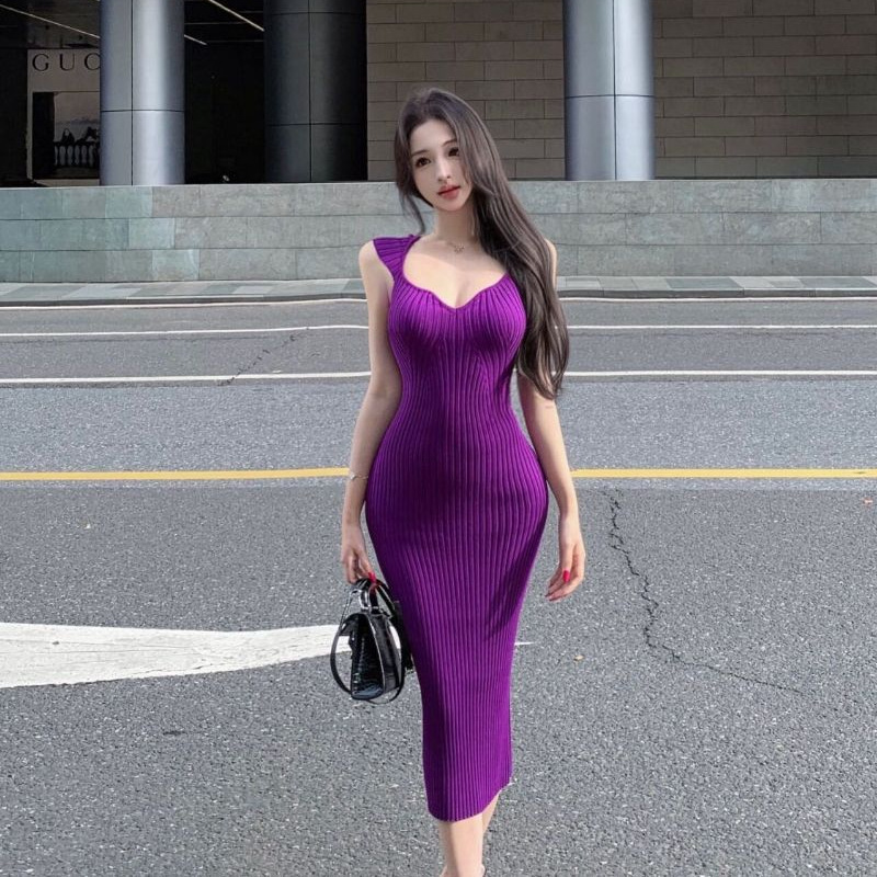 Purple V-Neck Sleeveless Vest Dress for Women, Summer Style, Elegant Knit Bodycon Dress with a Waist-Cinching Mid-Length Design Purple V-Neck Sleeveless Vest Dress for Women, Summer Style, Elegant Knit Bodycon Dress with a Waist-Cinching Mid-Length Design