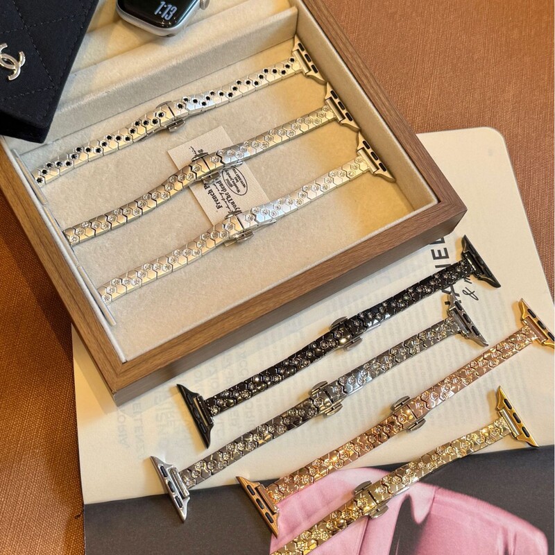 Honeycomb Fine Diamond-Encrusted Metal Watch Band Suitable for Apple Watch iWatch 12Th Generation 11/10