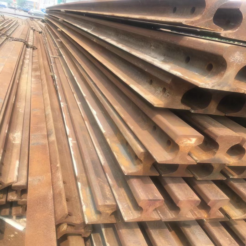 38kg 43kg 50kg重轨轨道钢 货场行吊使用 两头带眼钢轨 道轨批发