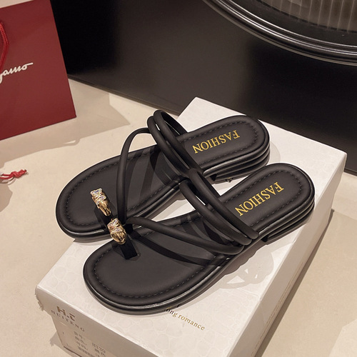 French flat toe-open sandals for women, summer outerwear, 2025 soft sole, matches dresses, water crystal, beach and sandbar sandals