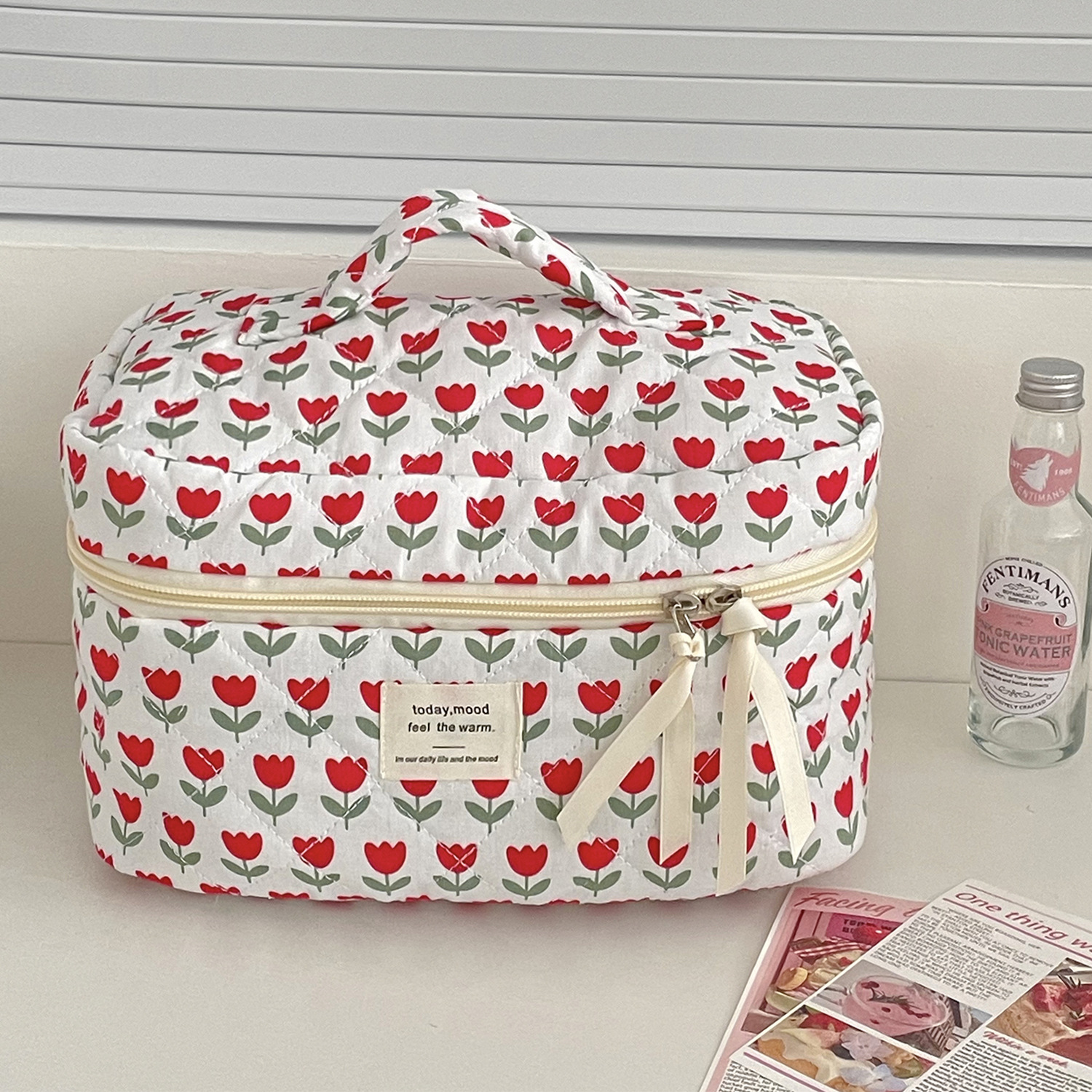 Medium Size Classic Style Flower Polyester Sewing Thread Square Makeup Bags