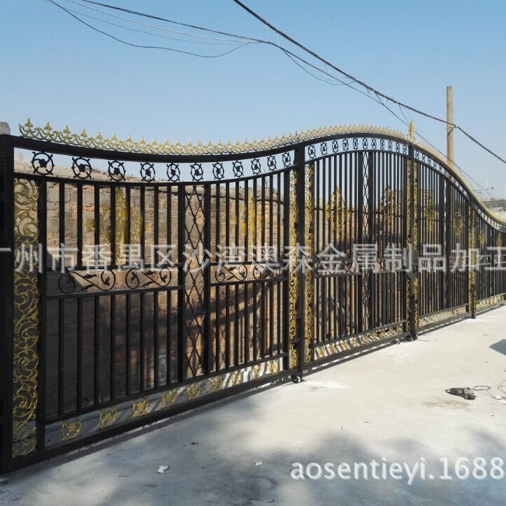 Guangzhou Iron Art Manufacturer Directly Supplies European-Style Warehouse Entrance Iron Gates, Painted Hot-Dip Galvanized Gates, High-Quality Iron Art Doors
