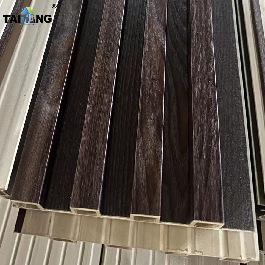Tablero de pared de madera de plástico Tablero de pared de wpc Tablero de pared interior Madera ecológica Rejilla de tablero de gran muralla panel