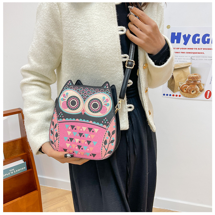 Women's Small Pu Leather Animal Color Block Streetwear Zipper Shoulder Bag display picture 2