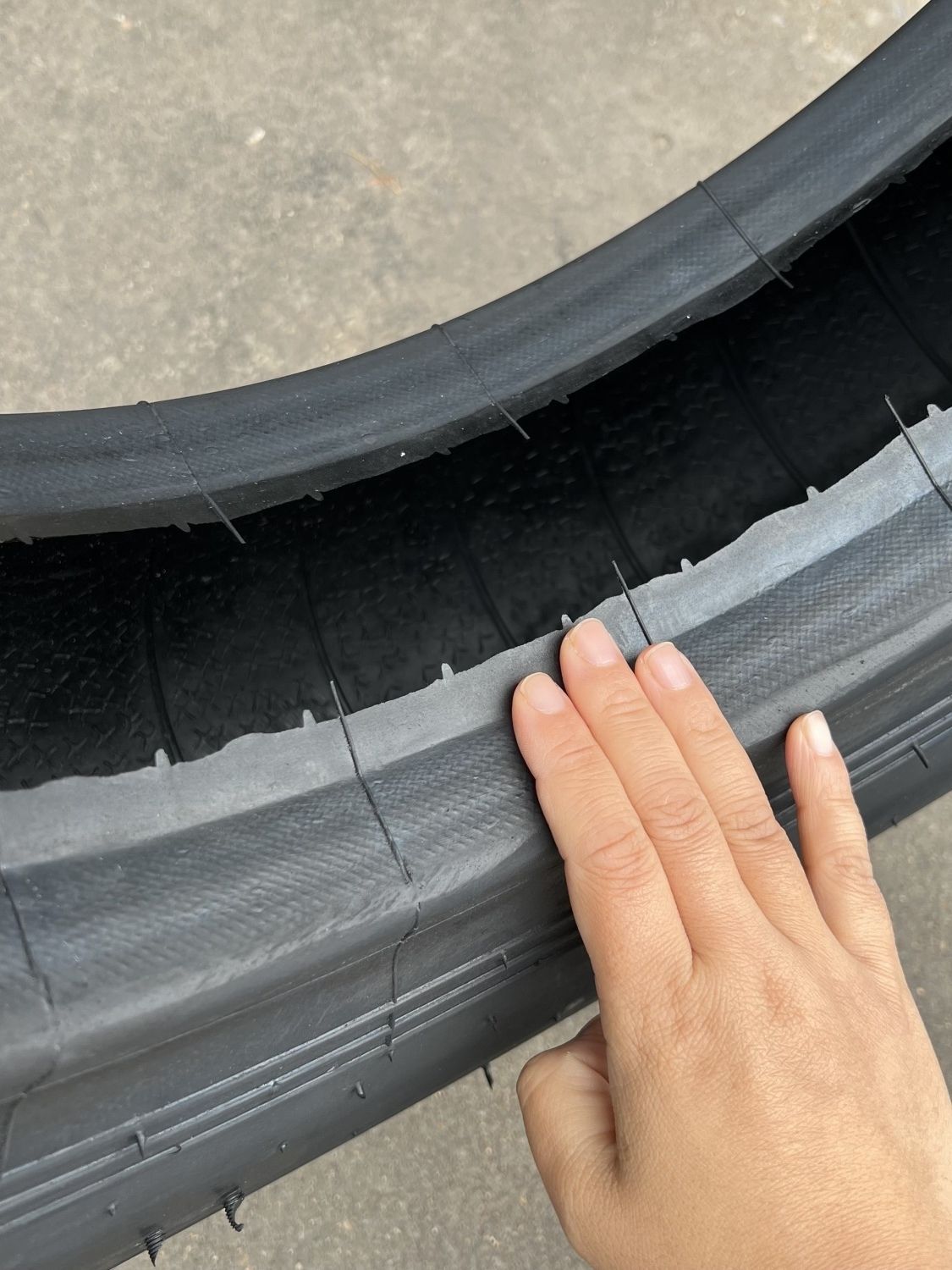 Encrypted herrable tire 600 650 700 750 825-16 tractor tricycle four unlike mountain cross-country
