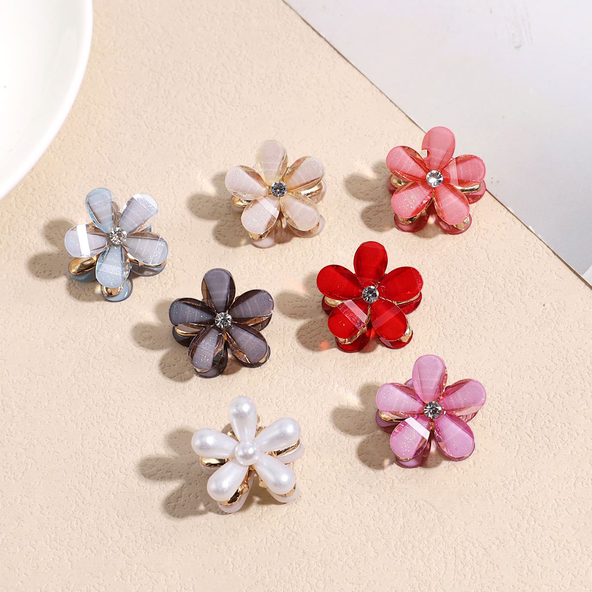 10g Weight Hair Clip, Hair Claws Hair Accessories Type Rhinestones Inlay Material 1 Pair Quantity Holiday, Daily Occasion Alloy Material Mountain, Knot, Butterfly, Bow Knot, Plumeria Pattern All Seasons Season Women's Gender Cute, Sweet Style Cute Sweet Women's Mountain Knot Butterfly Alloy Rhinestones Hair Clip Hair Claws 3
