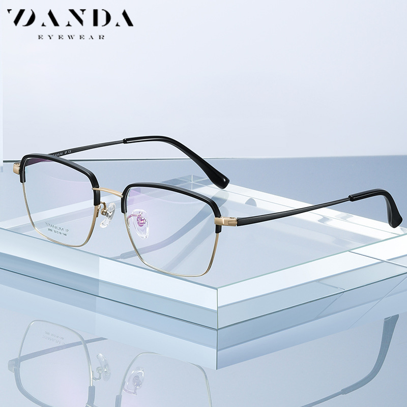 Nuevo Marco de gafas de titanio puro Shenzhen IP de dos colores galvanoplastia artesanía YJ2050 Fashion Square marco redondo miopía gafas marco