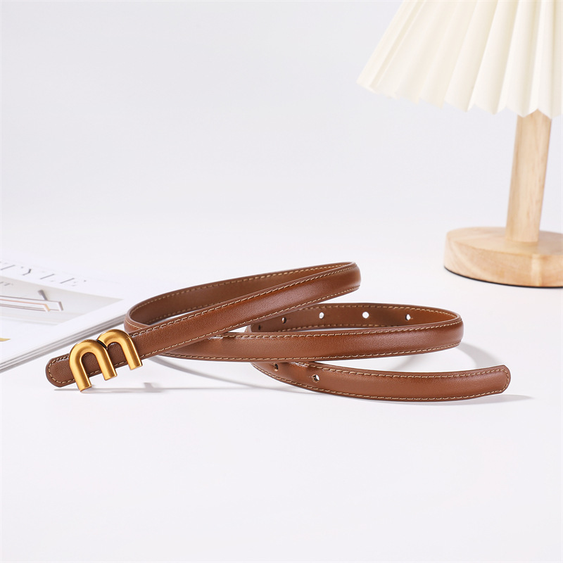 Cinturón de mujer 2024 nuevo de aleación coreana con hebilla de botón M, estilo INS simple, cinturón de pantalones multielemento para mujer_voghion.com