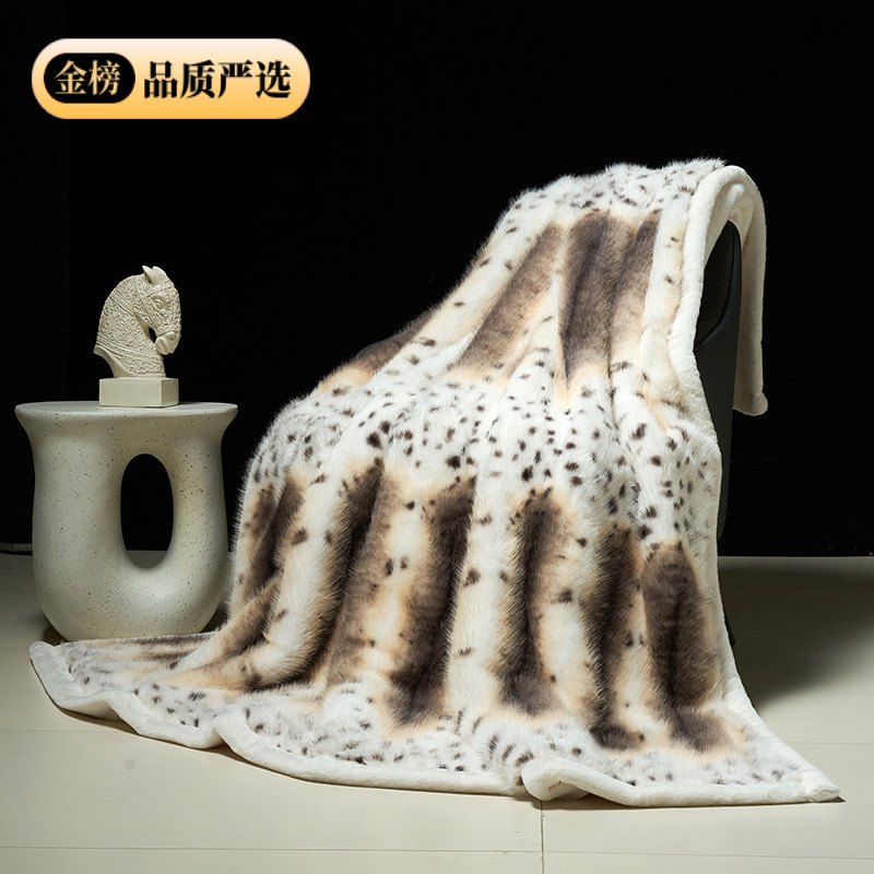 KOU雪狐絨毯を出して、二重結婚祝いの毛皮の毛布を厚くします。冬の高級感はキツネの毛皮の別荘の毛布をまねます。
