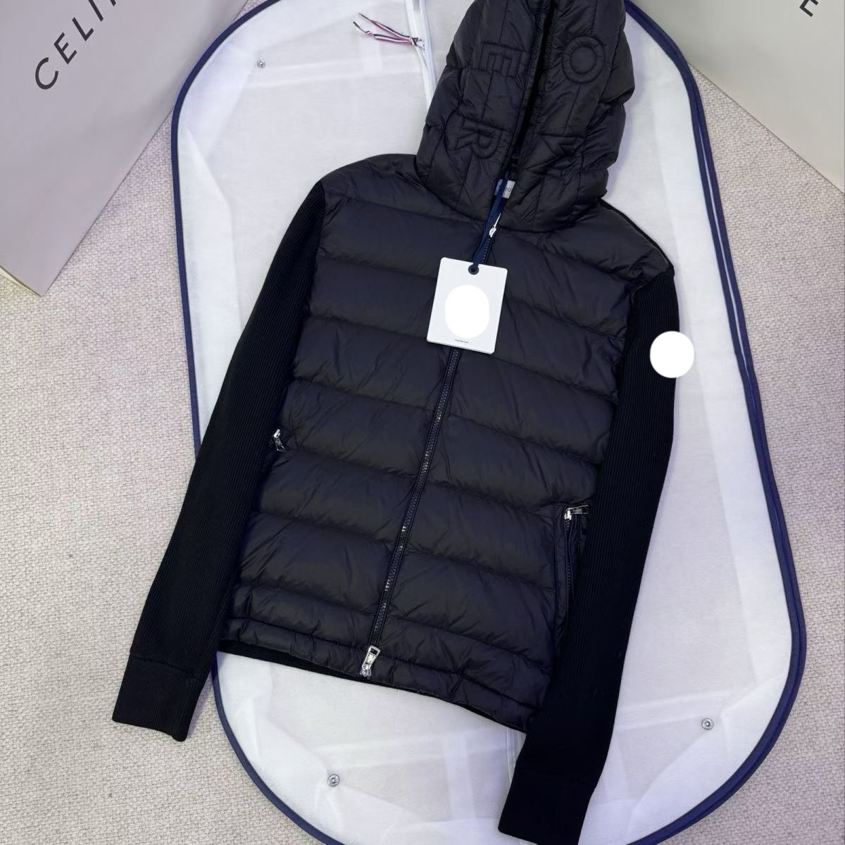 毒家米兰早秋新款连帽刺绣拉链夹克羊毛针织拼接夹克单羽绒服外套