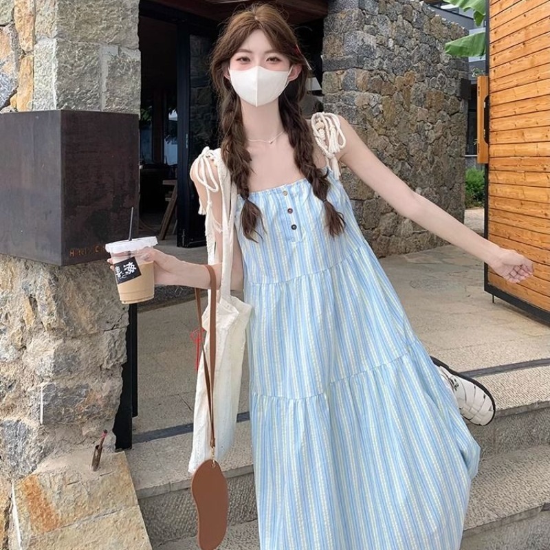 韓国系の青いストライプのストラップ付きのワンピース女性夏の海辺の休暇のロングスカートの袖なしのゆったりしたa字のスカート|undefined