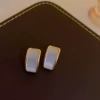34# Silver post, White
