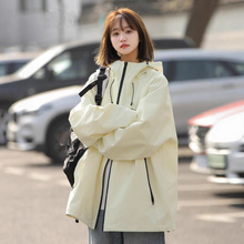 软壳冲锋衣外套女春秋季新款户外机能风小个子薄款休闲夹克外套男