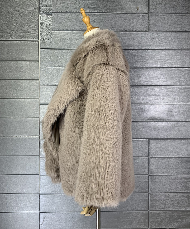 Dames imitatiebont jas met reverskraag halflang wintermodel_voghion.com