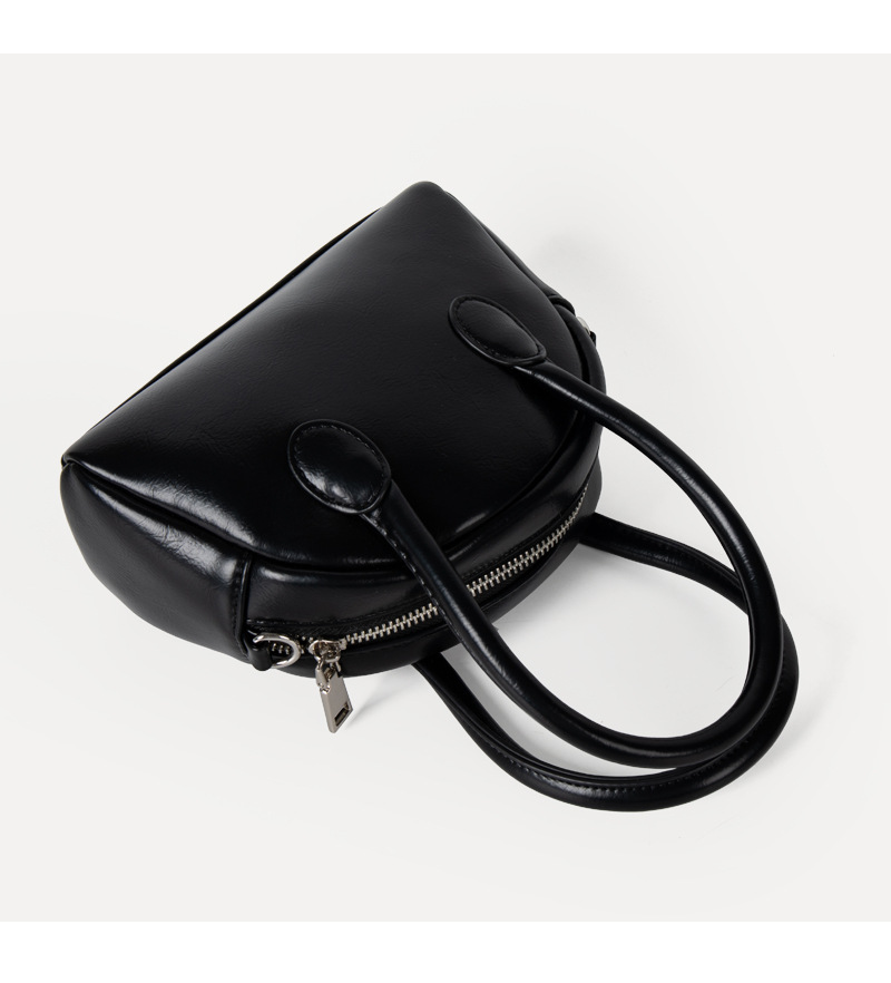 Elegante mini borsa bowling donna a tracolla stile lucido moda_voghion.com