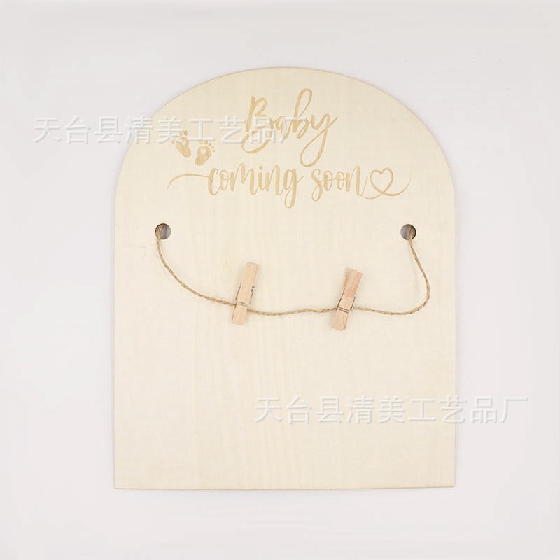 Marco de fondo creativo de madera Baby coming soon con clip de foto caja de fondo de cuerda de foto