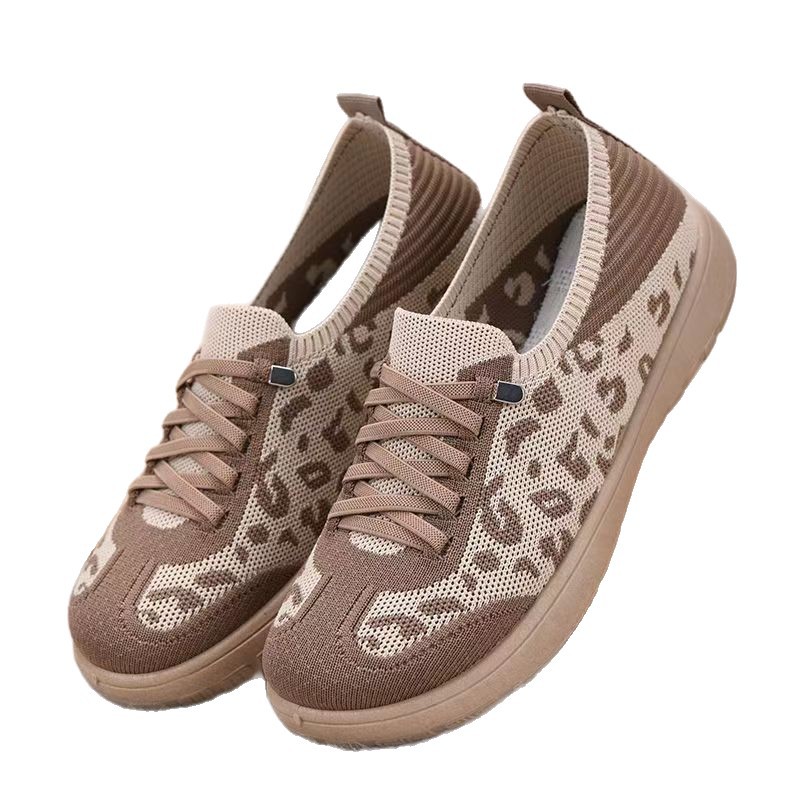 2025 primavera nueva explosión leopardo zapatos de entrenamiento de moda casual zapatos de mujer suaves ligeros viejos zapatos de tela de Beijing con suela plana