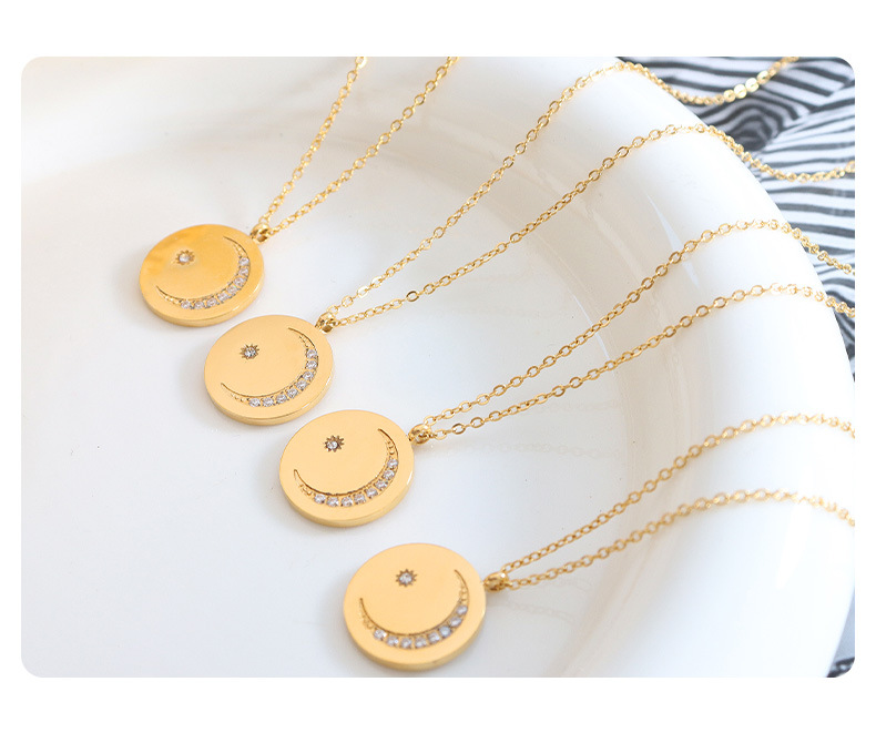 Retro Round Moon Titanium Steel Inlaid Zircon Pendant Necklace_colorza_1