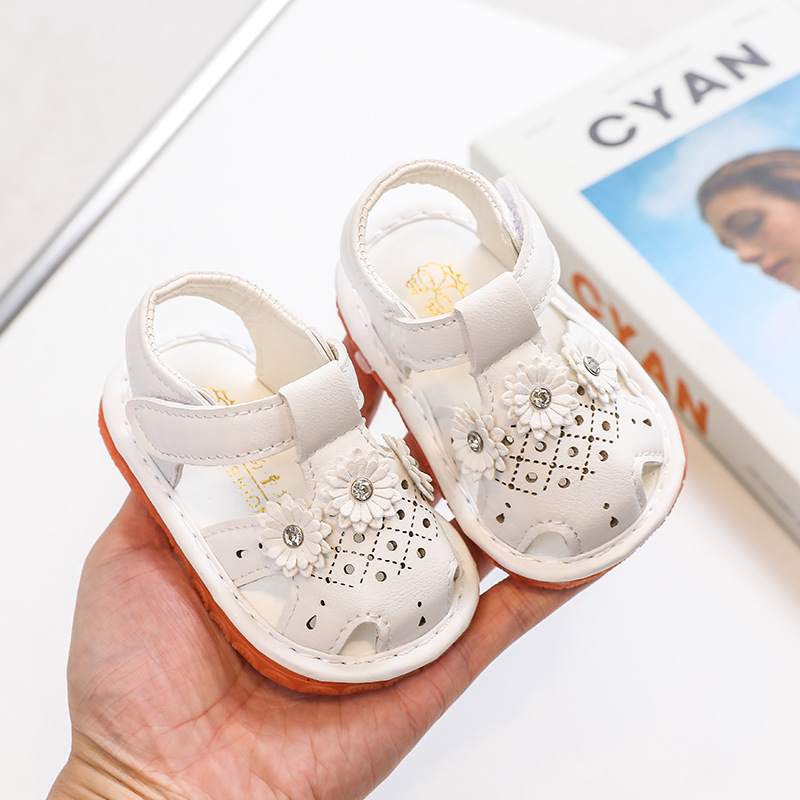 Baby girl soft bottom sandals Princess Style Summer Infant Toddler shoes closed toe anti-kick shoes one-piece delivery