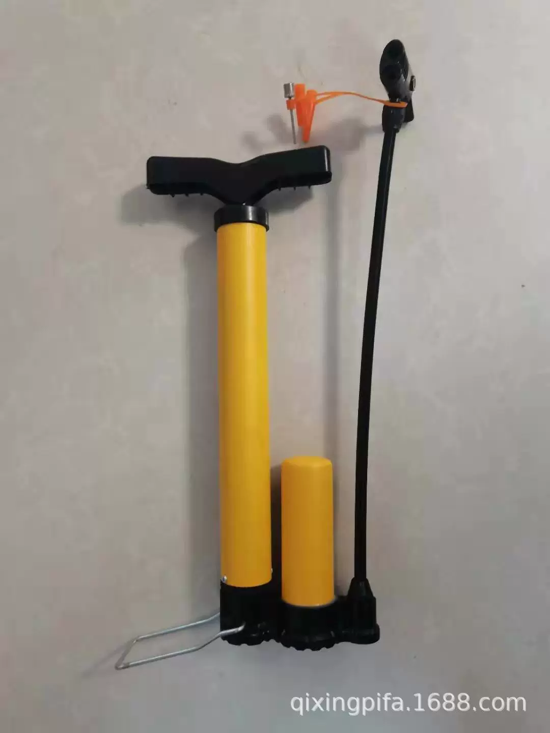 Bike, handheld small basketball inflatable air pump, direct factory sales