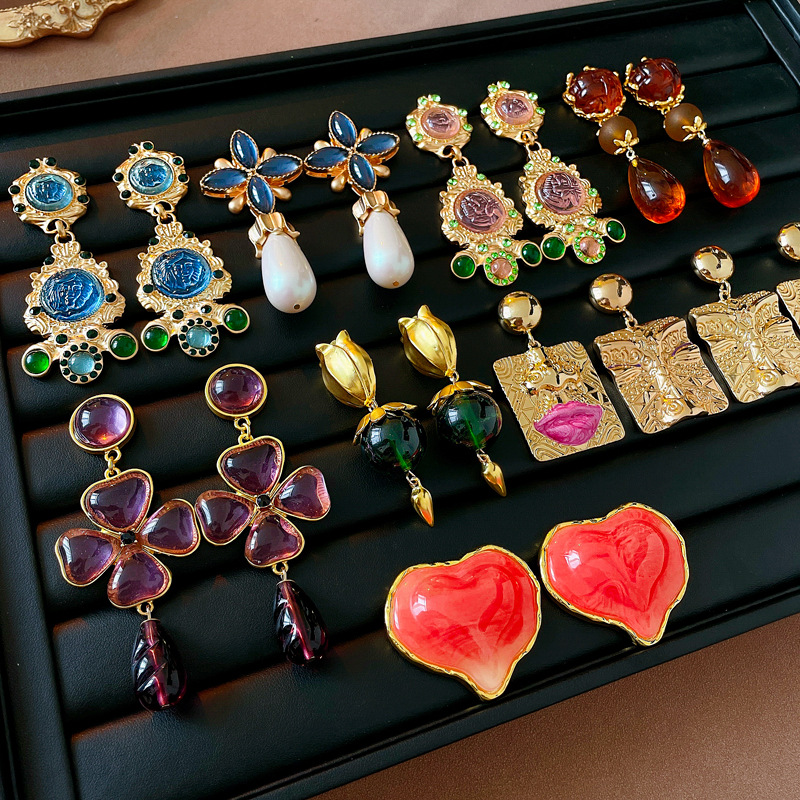 Evening Party, Party Occasion Alloy Material Glam Retro Heart Shape Flower Alloy Plating Inlay Rhinestones Women's Drop Earrings