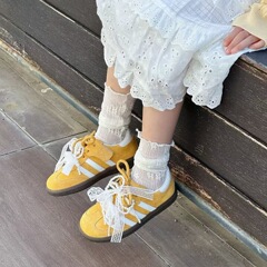 心爱足儿童批发2025秋季新款女童复古板鞋珍珠配饰德训鞋休闲鞋