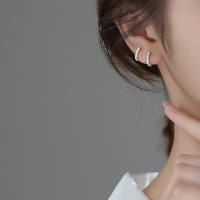 Eloch s925 plata temperamento de moda perforación de orejas de estilo femenino estilo minimalista de verano joyas de orejas en forma de C G9420