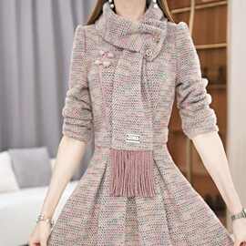 小香风围巾款连衣裙女2025秋冬新款加绒加厚遮肚子时尚年轻a字裙