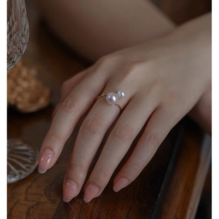 Jue Zi Strong Light Baroque Natural Pearl Small Bulb Opening Ring 925 Silver Plated 18k Gold Double Finger Ring for Women
