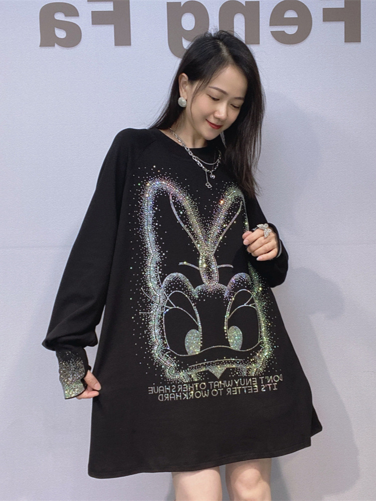 200 kg gorda MM ropa de mujer 2025 invierno diamante cubierta camiseta de cadera para mujeres aumentando el peso de la ropa de manga larga de estilo coreano