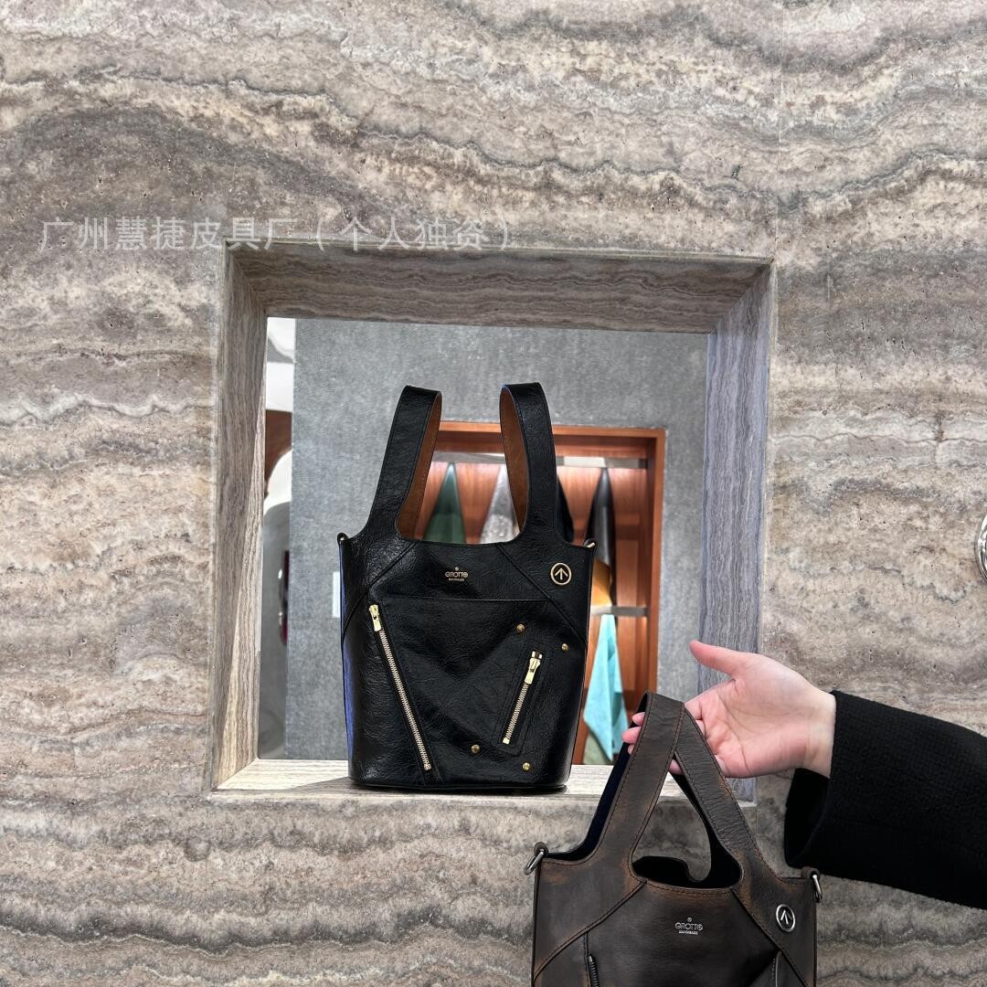 2025新款小众轻奢时尚大容量单肩包