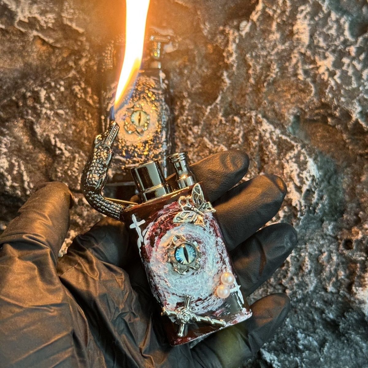 Red cocodrilo explosión doble encendedor de fuego encendedor de llama a prueba de viento encendedor de chicas creativas
