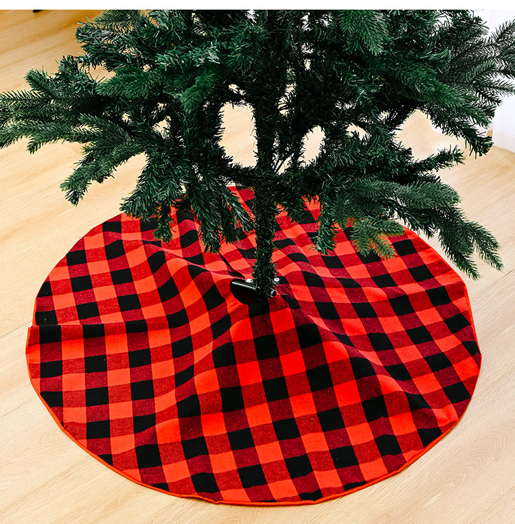 Christmas Red And Black Lattice Tree Skirt Decoration Wholesale Nihaojewelry display picture 6