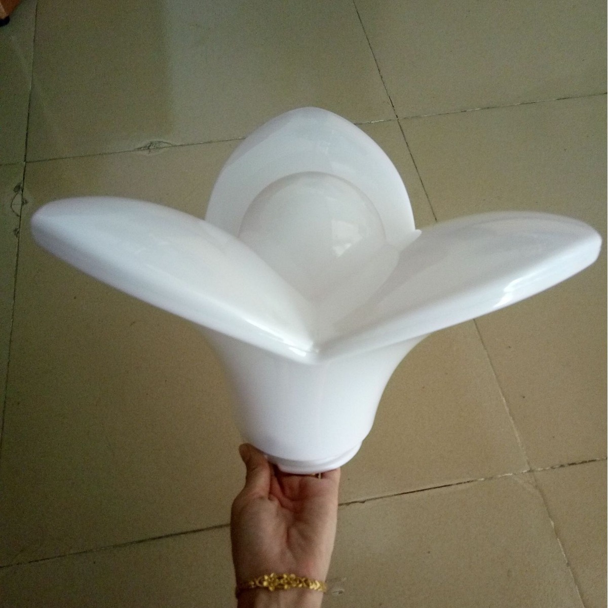 공장 직접 PMMA 전등갓 매화 아크릴 전등 흰색 둥근 공 커버 구형 플라스틱 커버