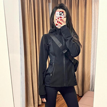 lulu fend修身收腰软壳冲锋衣女春秋外套小个子登山运动防水上衣