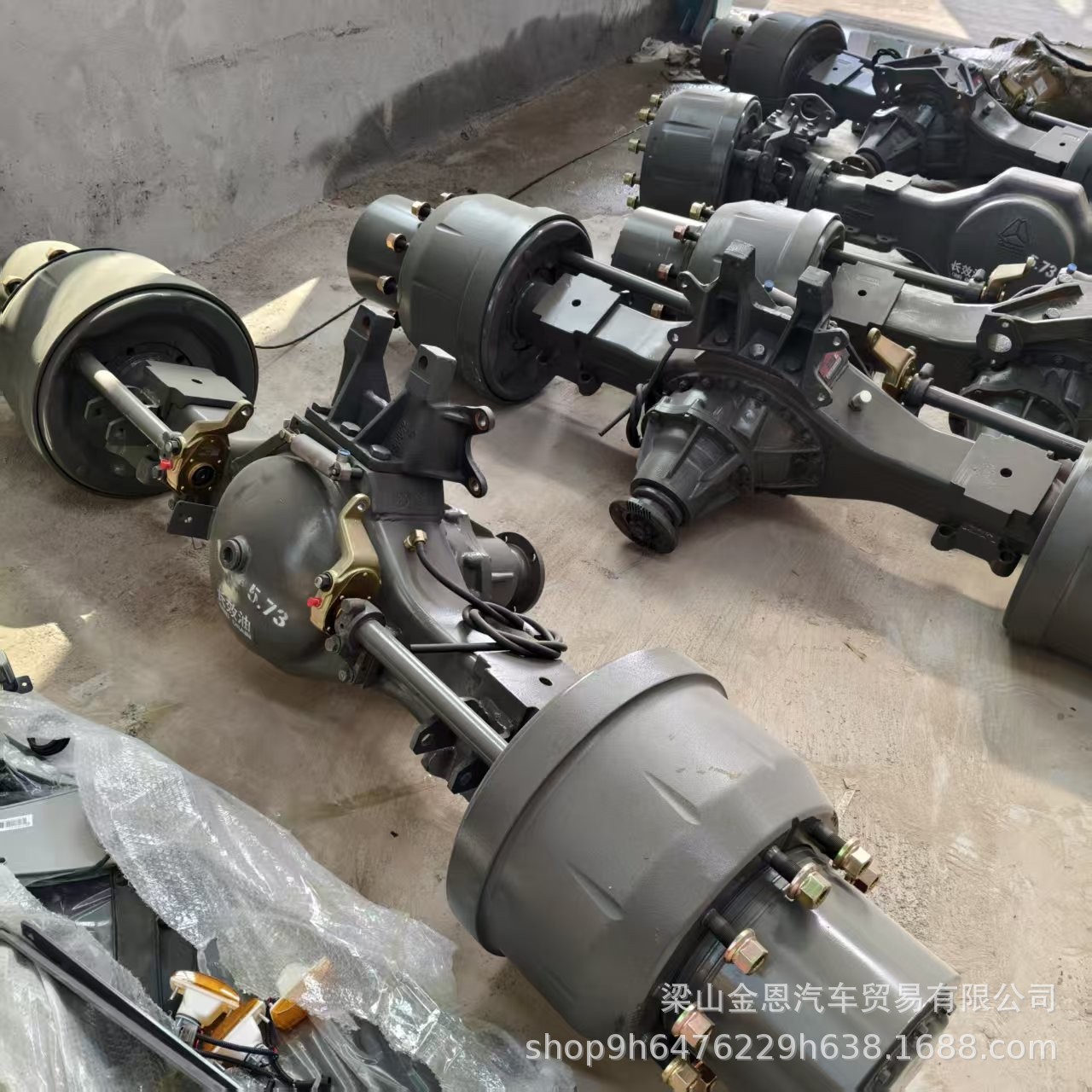 Factory Direct Sales and Supply for Foreign Trade Export of Sinotruk Howo Shaanxi Delong Mcp16 Bridge and Man Bridge Parts