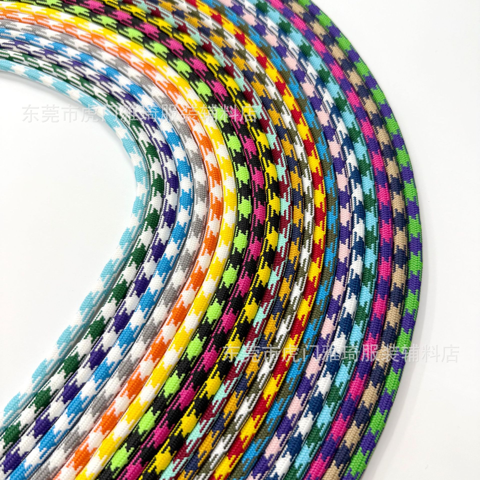 500色现货miu系涤纶彩色跳点编织包芯伞绳 花式间色箱包挂绳帽绳