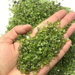 天然オリビン砂利グリーン小粒オリビン鉱物滴糊DIYネイルホーム装飾壁