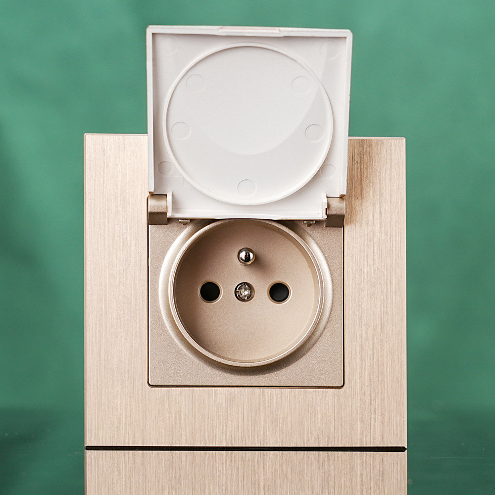 欧标插座86型铝拉丝面板插座法插带盖250V 16A欧规法国墙壁插座ce