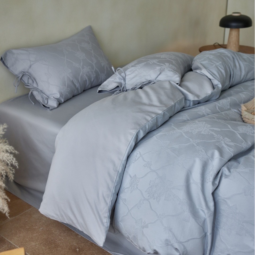 Ensemble trois pièces quatre pièces en pur coton brossé, style nordique minimaliste français rétro, drap-housse et housse de couette._voghion.com