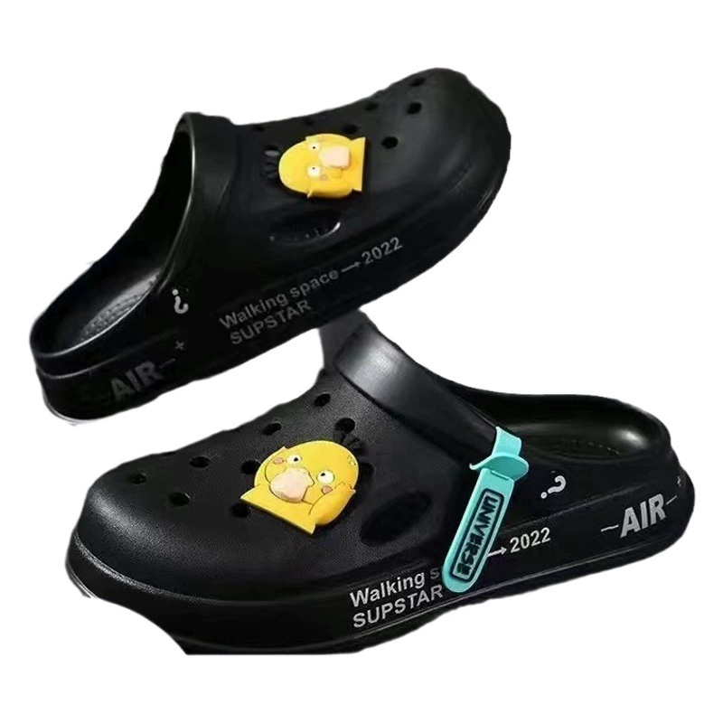 Носить обувь с отверстиями на улице