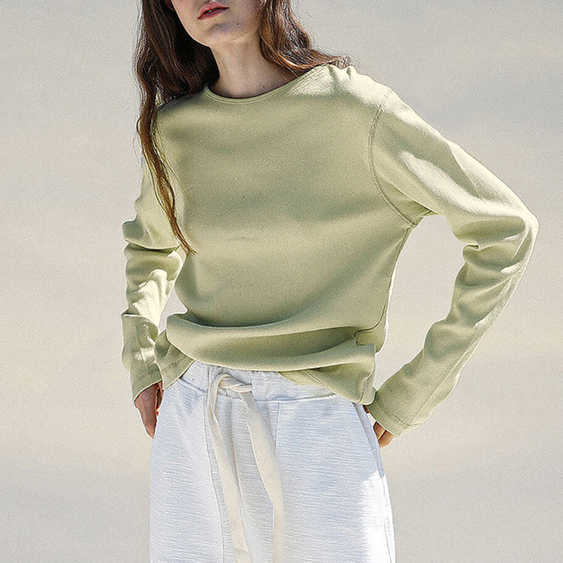 Spring and Autumn New Style Round Neck Long-Sleeved T-Shirt, Simple Regular Shoulder Design, Suitable for Commuting, Can Be Worn as an Inner Layer or Outerwear, Niche Basic T-Shirt Top for Women