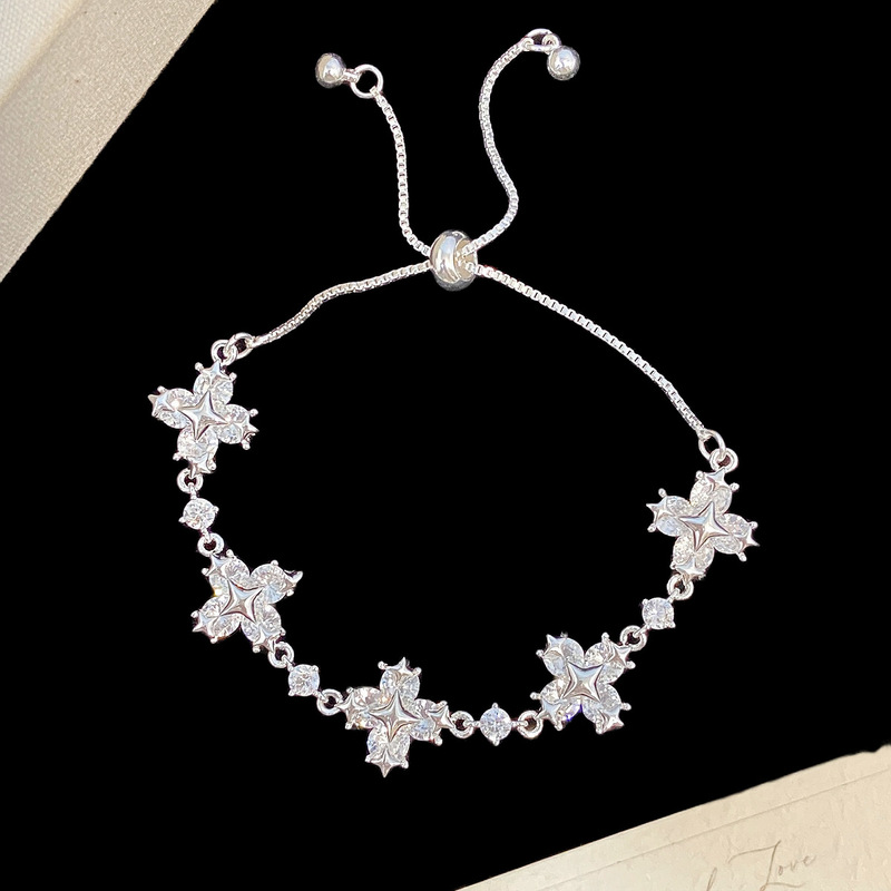 Full zircon four-leaf flower starburst zircon pull-out bracelet, thick silver, Chanel-style, heavy-duty, sparkling diamond, versatile women's jewelry Full zircon four-leaf flower starburst zircon pull-out bracelet, thick silver, Chanel-style, heavy-duty, sparkling diamond, versatile women's jewelry