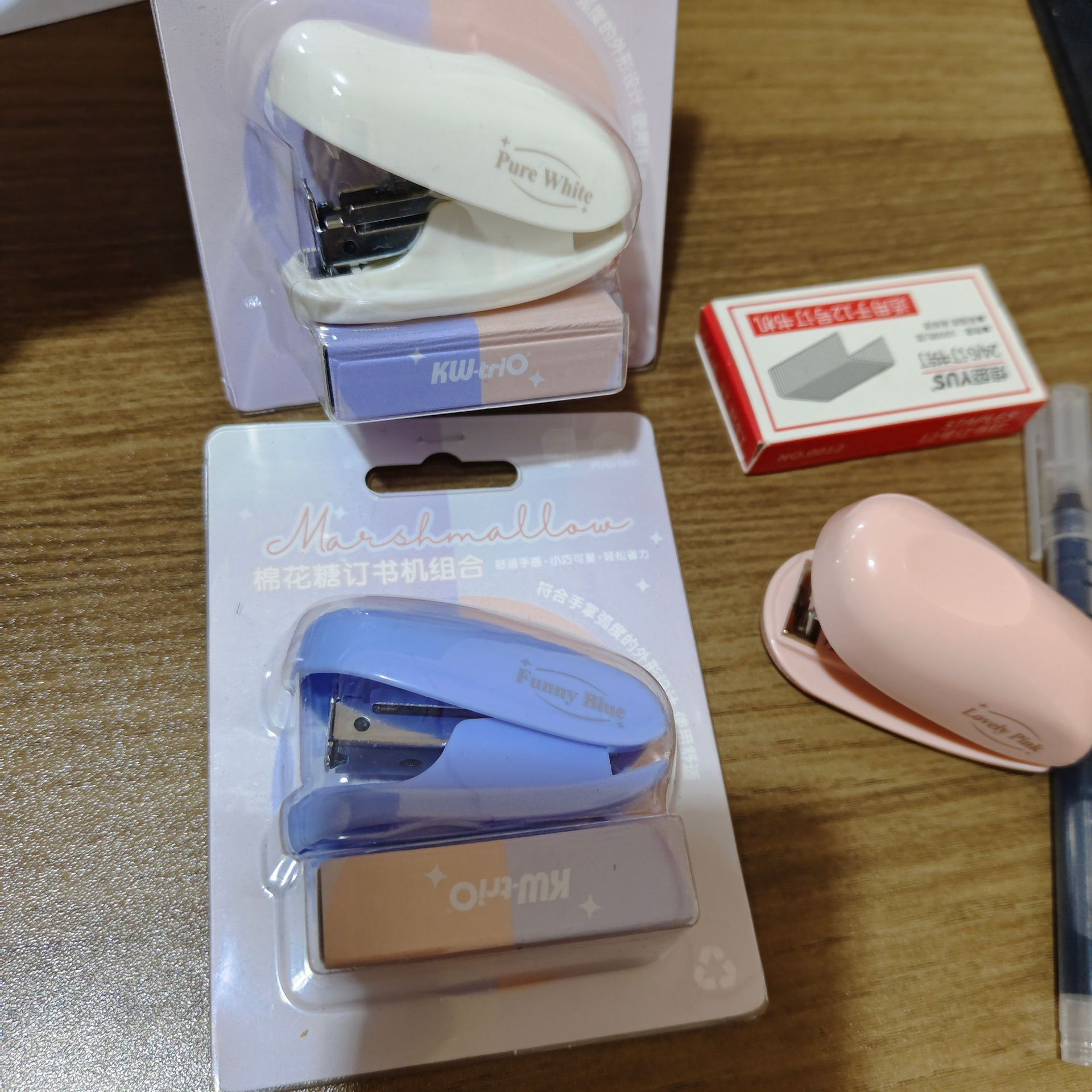 Stapler mini pequeño conjunto de papelería estudiantil multifuncional elevadora de clavos Stapler clavos Cute Stapler