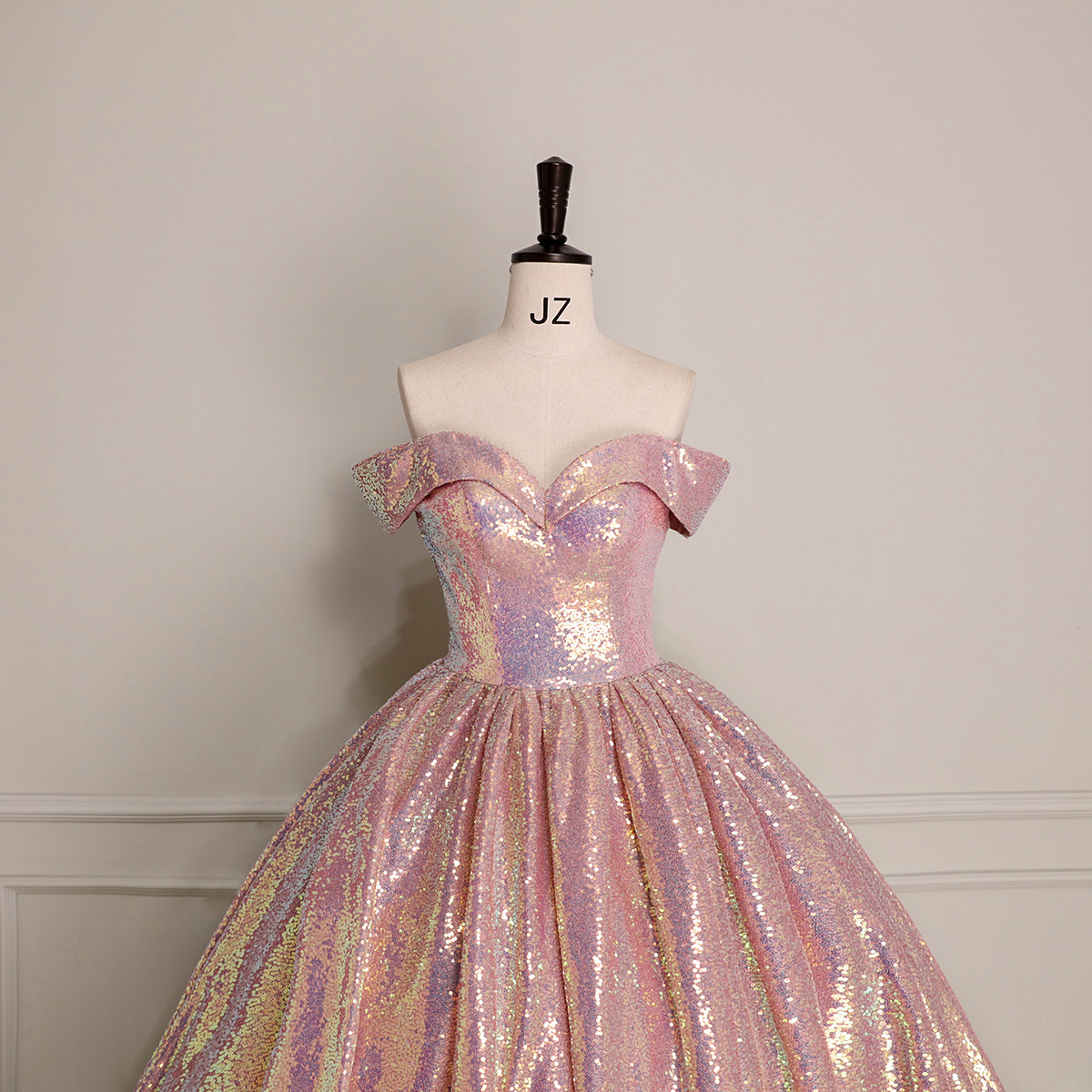 Damenbekleidung Braut verträumtes buntes Paillettenball-Performance-Kostüm mit einer Schulter Hochzeitskleid_voghion.com