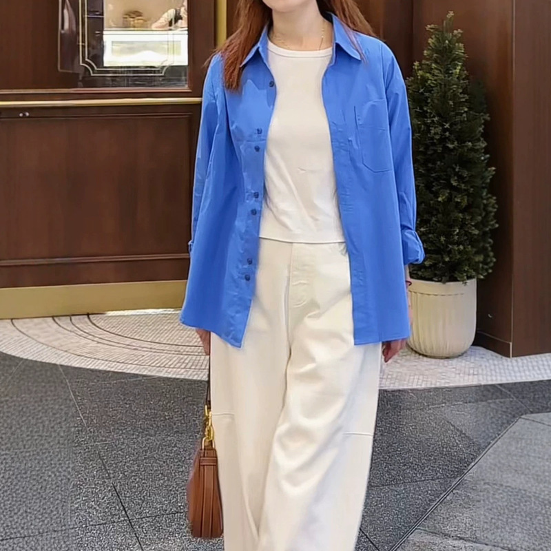 Weisong bright blue collared shirt for women, loose fit, flattering, versatile for commuting, single pocket, casual shirt Weisong bright blue collared shirt for women, loose fit, flattering, versatile for commuting, single pocket, casual shirt