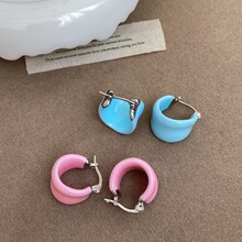 ��ʽ���ʼ�Լ����U�ζ������ݸ߼��ж���ʱ�и��Զ�����Ƹ�С��