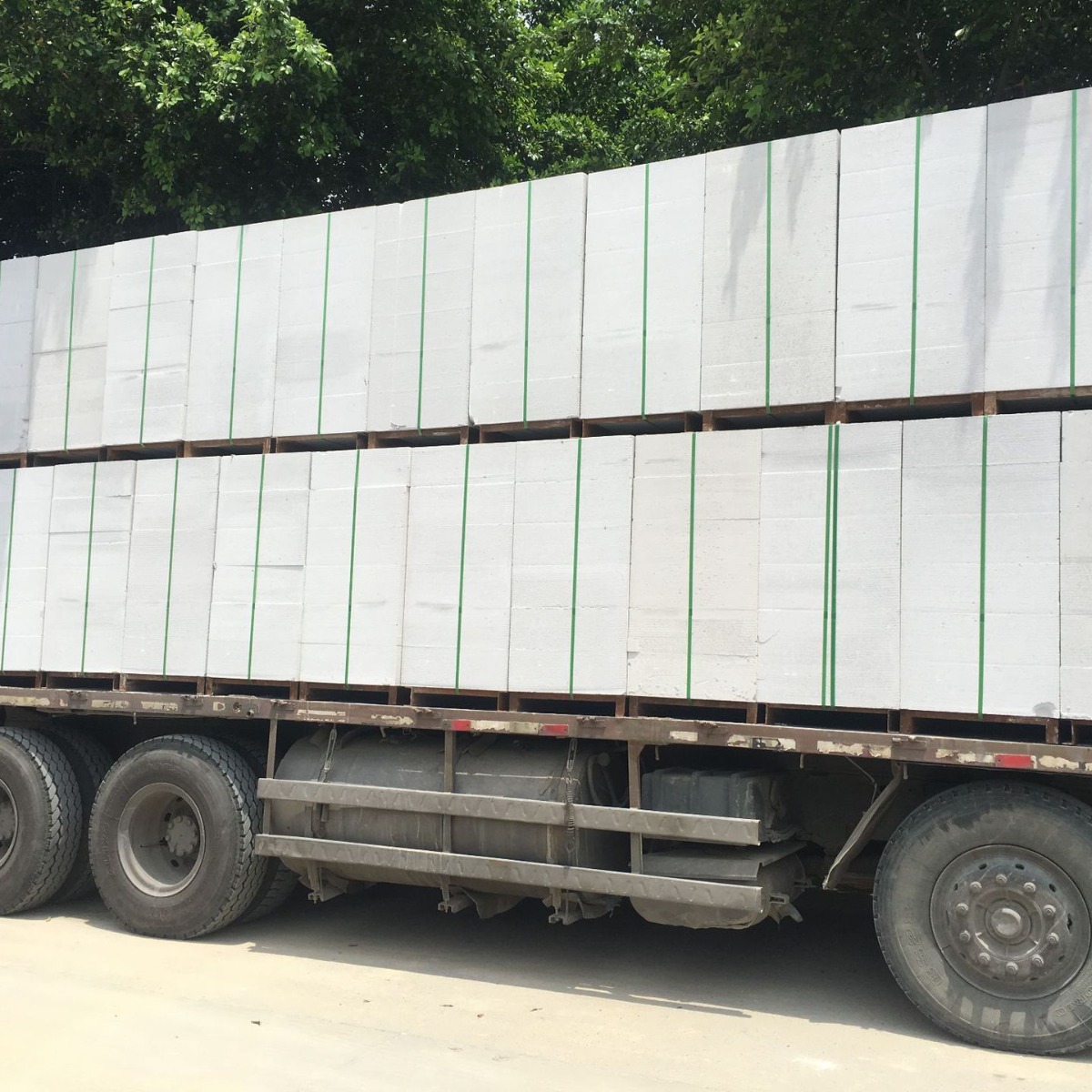 轻质砖 加气砖 顺德轻质砖价格 蒸压加气混凝土砌块价格表