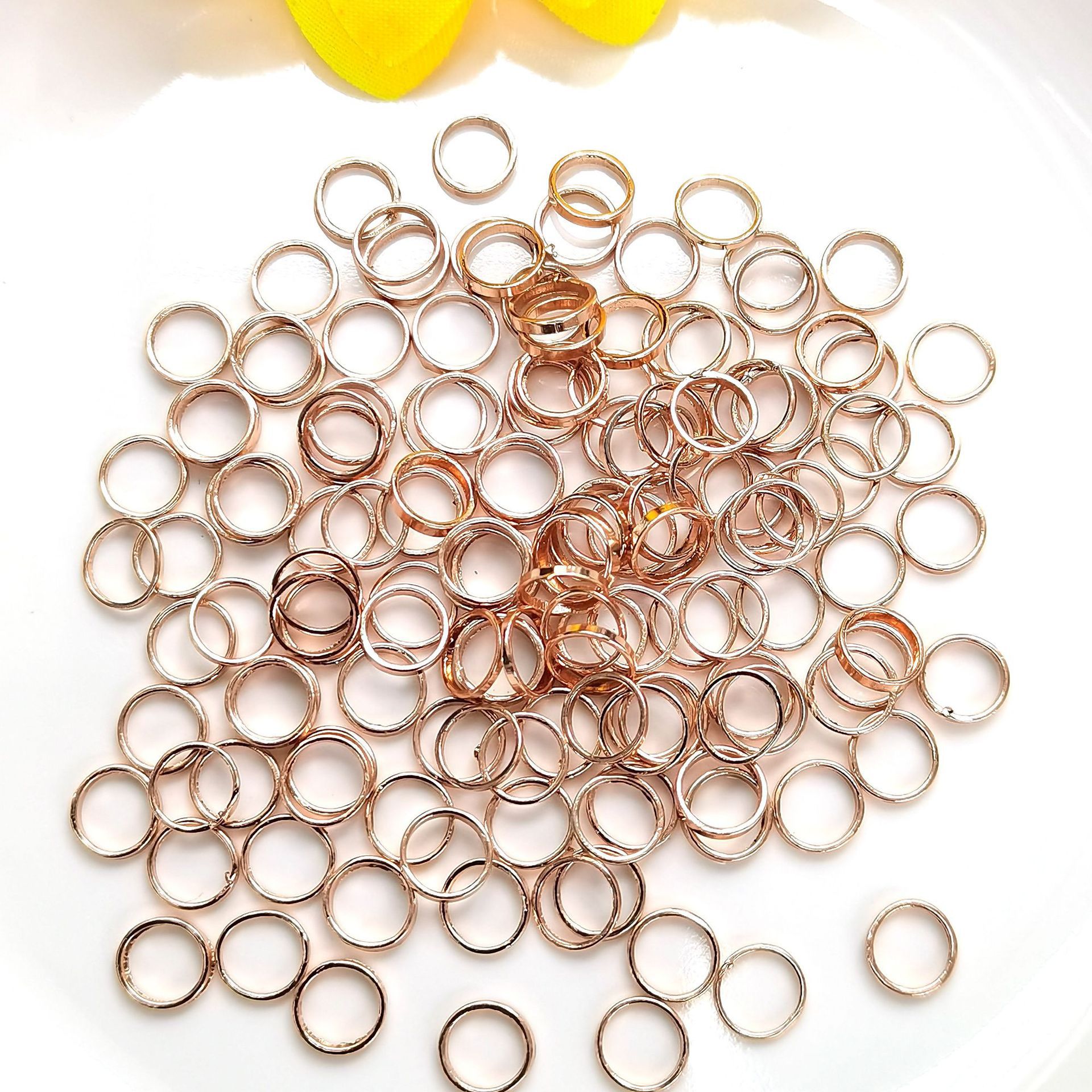 Rose gold color retention