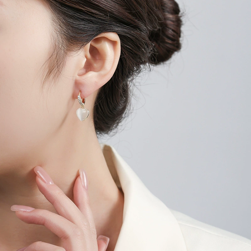 Серьги (YIPIN YIYA) 925 серебряные сережки-крючки с золотым покрытием, закрученный дизайн, легкие 0.01 кг